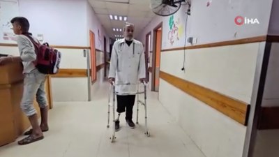 İsrail saldırılarında bacağını kaybeden doktor hastahanede çalışmayı sürdürüyor