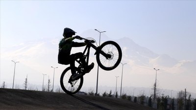 Kaynakçılıktan Downhill şampiyonluğuna uzanan hikaye