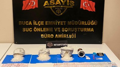 İzmir'de uyuşturucu tacirlerine baskın: 2 gözaltı