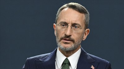 Fahrettin Altun'dan ABD'deki yangınlar ilgili açıklama