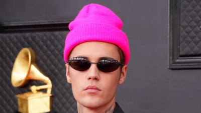 Justin Bieber müziğe dönüyor