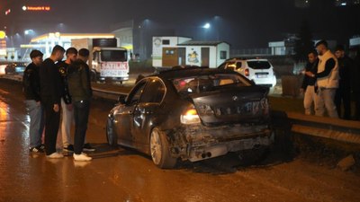 Kırıkkale'de yağmurun kayganlaştırdığı yolda zincirleme kaza: 1 yaralı