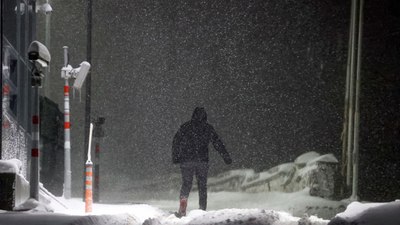 Kırklareli'nin yüksek kesimlerinde kar yağışı etkisini artırdı