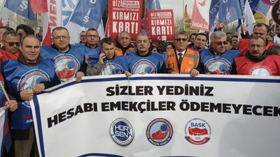 Öğretmenler zamlı maaşı beğenmedi: Yurt genelinde iş bıraktılar