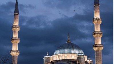 İstanbul'un mimari yenilenişini anlatan kaynak kitap: Osmanlı Baroku