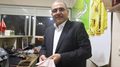 Hatay'da düğüne davet ettiği yakını evindeki 1 milyon 700 bin TL’yi çaldı