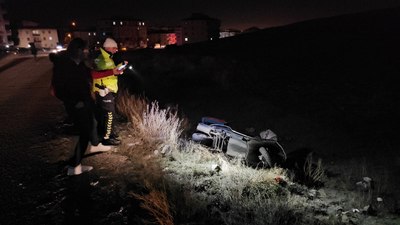 Çorum'da alkollü otomobil sürücüsünün çarptığı motosikletli genç can verdi