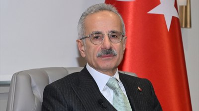 Abdulkadir Uraloğlu: Gençlere yönelik sosyal medya düzenlemesini bu yıl tamamlarız