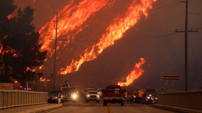 Los Angeles'ta toksik kül tehlikesi