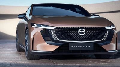 Mazda'dan 28 yıl sonra bir ilk: Logosunu değiştiyor