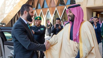 Suriye Devlet Başkanı Ahmed Şera'dan Suudi Arabistan’a ziyaret