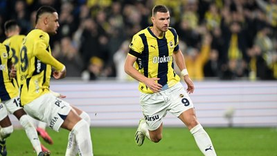 38 yaşındaki Edin Dzeko taraftarın gözdesi! Bir yıl daha kalmalı...