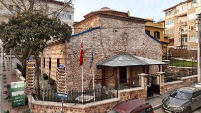 Bursa'da 700 yıllık medreseye yapılan tuvalet ve mutfak tarihi dokuyu bozdu