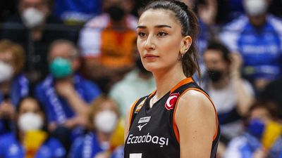 Eczacıbaşı'nın 15 Yıllık Yıldızı Hande Baladın, Transferin Eşiğinde! İşte Yeni Takımı...