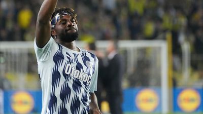 Allan Saint-Maximin'den Fenerbahçe taraftarına mesaj