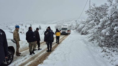 Adıyaman'da ambulans kara saplandı