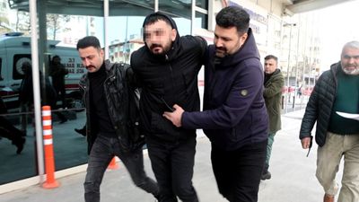 Konya'da arzuhalciye silahlı saldırı: Sebebi yazdığı dilekçe