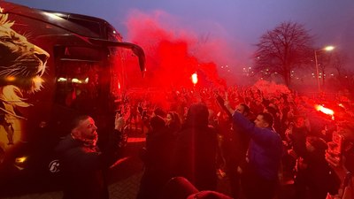 Galatasaray’a Amsterdam’da görkemli karşılama