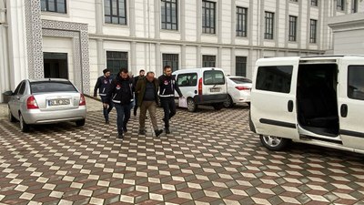 Kocaeli'de kumar parası için arkadaşını öldürdü