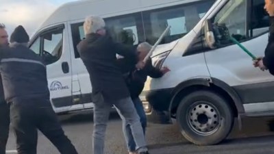 Adana'da otoyolda sopalı yol verme kavgası