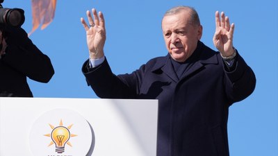 AK Parti'de kongre günü: Cumhurbaşkanı Erdoğan, salon önündeki 60 bin kişiye seslendi