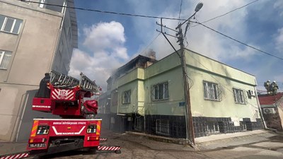 Bursa'da teras katında korkutan yangın