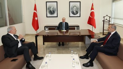 Cumhurbaşkanı Erdoğan, eski Yunanistan Dışişleri Bakanı Avramopoulos'u kabul etti