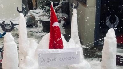 Kocaeli'de kar sonrası sokaklar, açık hava müzesine döndü