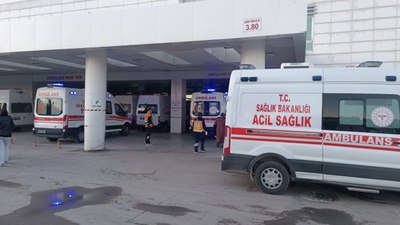 Kırıkkale'de 1 öğretmen ve 28 öğrenci yemekten zehirlendi