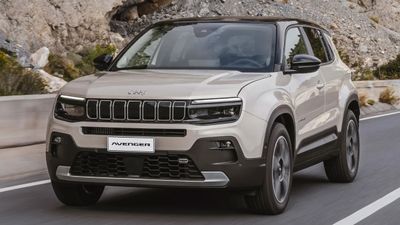 Bayiler tıklım tıklım! Jeep fiyatları 200 bin TL indirdi; Avenger, Renegade, Compass…