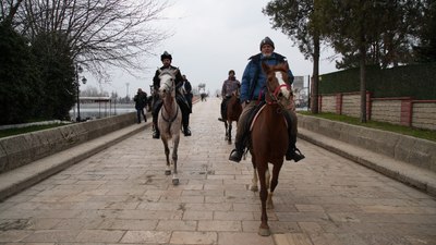 İspanya'dan at sırtında Mekke'ye doğru yola çıktılar
