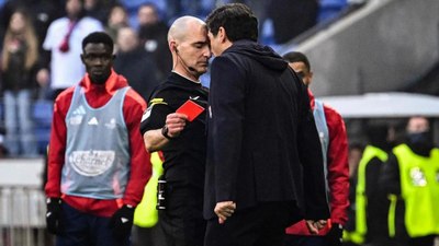 Lyon Teknik Direktörü Paulo Fonseca, kırmızı kart görünce çıldırdı