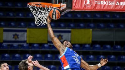 EuroLeague'deki Anadolu Efes - Maccabi Playtika maçı Letonya'da oynanacak