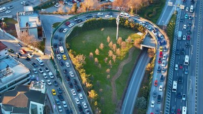 İstanbul'da trafik yoğunluğu yüzde 85'e ulaştı
