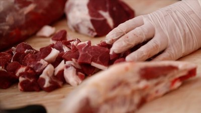 Fırsatçılar bıktırdı! Marketlerdeki uygun fiyatlı kırmızı et satışına 2 kilo sınırlama getirildi