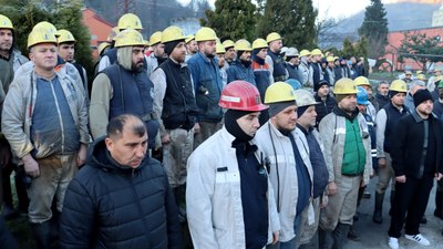 Zonguldak'ta grizu faciasında hayatını kaybeden 103 madenci, 42'nci yılda anıldı