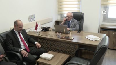 'Alo fetva hattı'na rekor çağrı: Günde 18 bin telefon