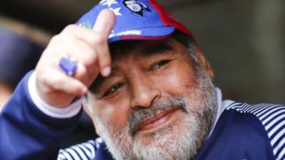 Arjantinli futbol efsanesi Maradona’nın ölümü hakkındaki dava başladı: Son görüntüsü mahkemede gösterildi