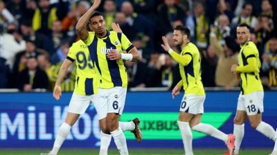 Fenerbahçe'nin Rangers maçı kadrosu açıklandı