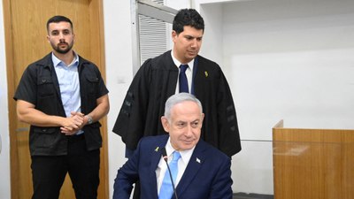 Netanyahu hakkında yolsuzluk davası: 17'nci kez hakim karşısına çıktı