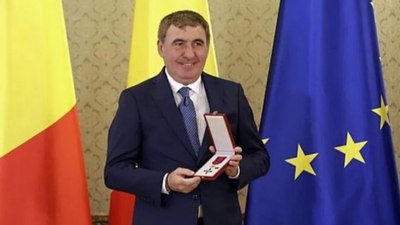 Gheorghe Hagi'ye Romanya'da devlet nişanı verildi