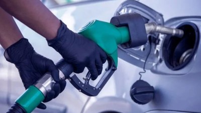 Benzine zam geliyor