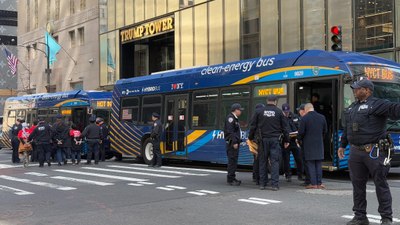 Yahudi protestocular Trump Tower'ı işgal etti: 98 gözaltı