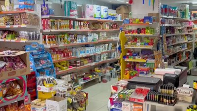 İstanbul'da markette plastik top kavgası: 15 yaşında çocuğa saldırı