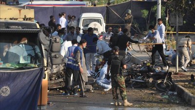 Pakistan’da bombalı saldırı: 6 ölü