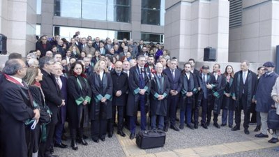 İstanbul Barosu'nun başkan ve yönetiminin görevine son verildi