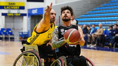 Beşiktaş, Fenerbahçe'yi mağlup etti