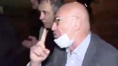 Polise saldıran gruba destek veren Mahmut Tanal yarı çıplak fotoğraf paylaştı