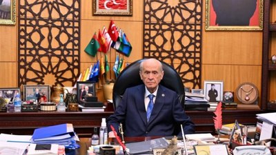 Devlet Bahçeli'den makam odasından ilk kare