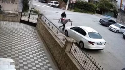 Kocaeli'de otomobile çarptıktan sonra kaçtı